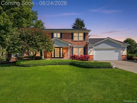 2463 Kimberly Fair St, Rochester Hills, MI 48309