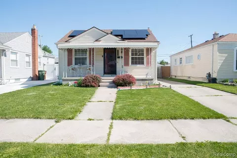 12772 Venness St, Southgate, MI 48195
