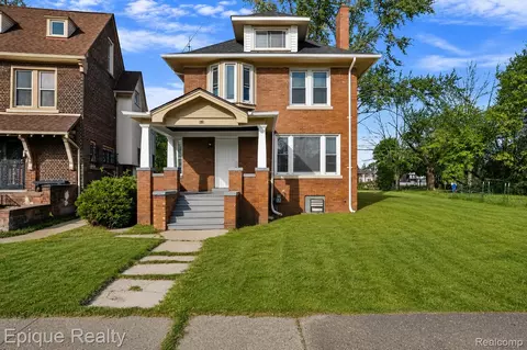 64 Glendale St, Highland Park, MI 48203