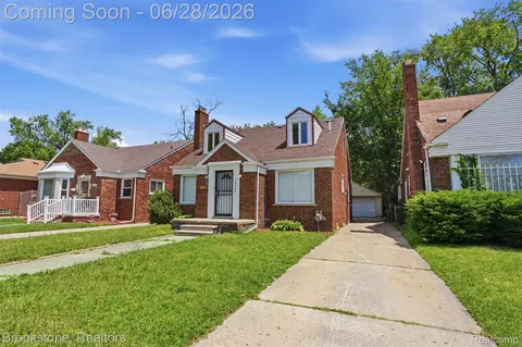 18034 Lesure St, Detroit, MI 48235