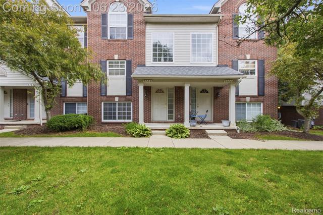 3146 Promenade Cir, Ann Arbor, MI 48108