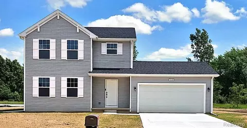 11148 Pheasant Run Dr, Vienna, MI 48420