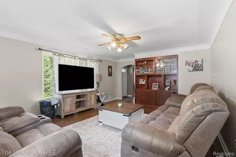 3290 Drexel Ave, Flint, MI 48506 photo 13