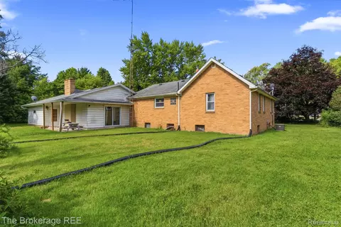 3290 Drexel Ave, Flint, MI 48506 photo 5