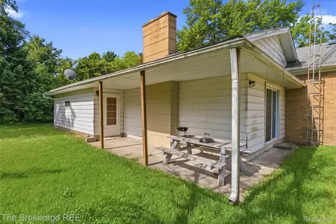3290 Drexel Ave, Flint, MI 48506 photo 6
