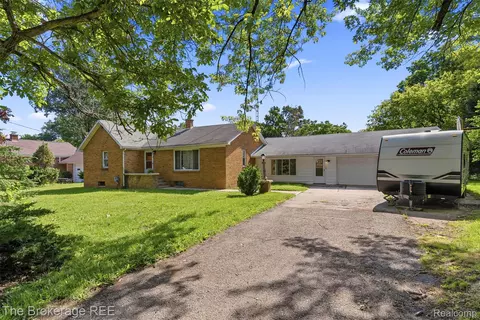 3290 Drexel Ave, Flint, MI 48506 photo 1