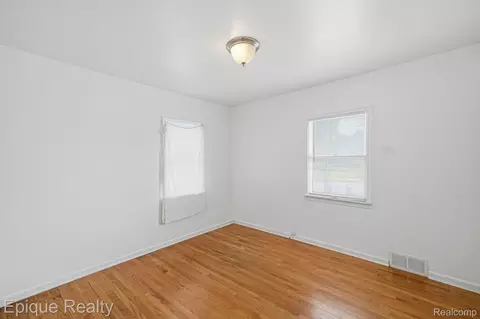 2015 Gold Ave, Flint, MI 48503 photo 15