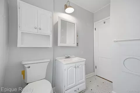 2015 Gold Ave, Flint, MI 48503 photo 19