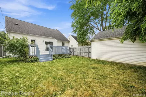 2015 Gold Ave, Flint, MI 48503 photo 7