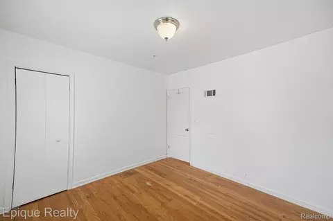 2015 Gold Ave, Flint, MI 48503 photo 16