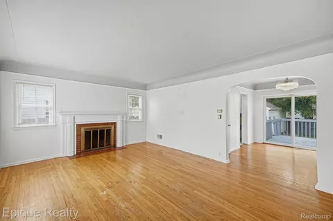 2015 Gold Ave, Flint, MI 48503 photo 8