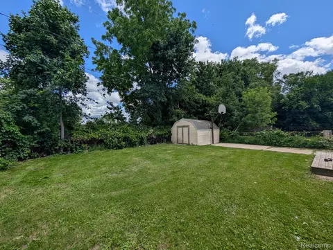 3613 Cherokee Ave, Flint, MI 48507 photo 16