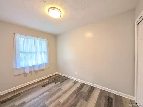 3613 Cherokee Ave, Flint, MI 48507 photo 12