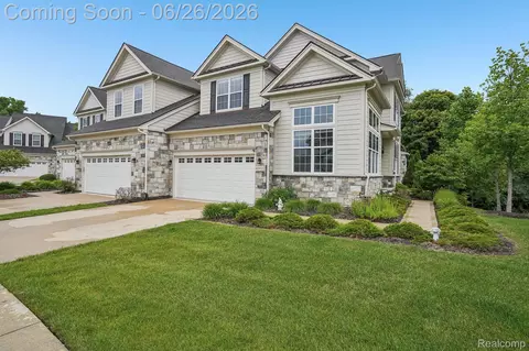 42832 Cardinal Way, Novi, MI 48375