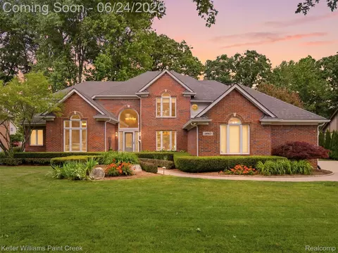 14863 Towering Oaks Dr, Shelby Township, MI 48315