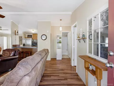 Entry Way - 2545 Lakeshore Rd, Applegate, MI 48401 photo 2 of 2