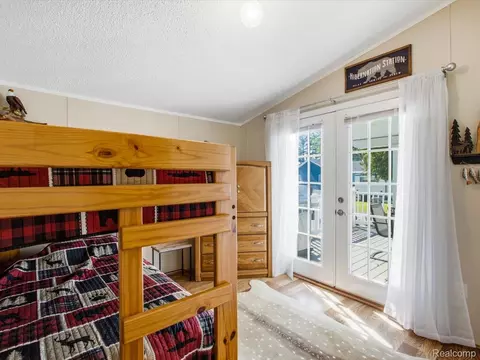 Bedroom - 2545 Lakeshore Rd, Applegate, MI 48401 photo 3 of 3