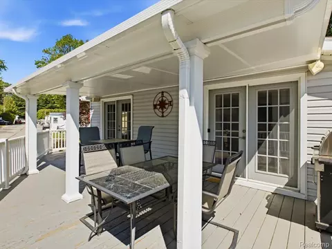 Exterior - 2545 Lakeshore Rd, Applegate, MI 48401 photo 8 of 10