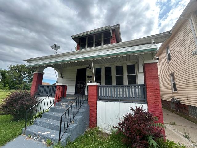 5050 Seminole St, Detroit, MI 48213