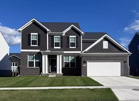 51374 Nature Trail Dr, Macomb, MI 48042