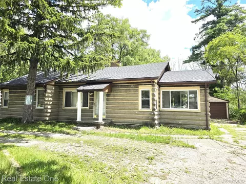 20980 Evergreen Rd, Southfield, MI 48075