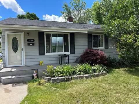 3734 Craig Dr, Flint, MI 48506
