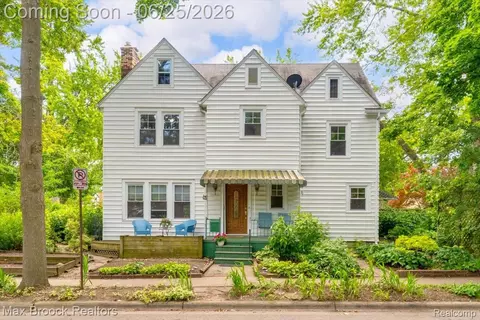 1432 E Park Pl, Ann Arbor, MI 48104