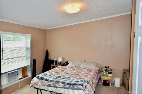 Bedroom - 2140 S Dye Rd, Flint, MI 48532 photo 1 of 3