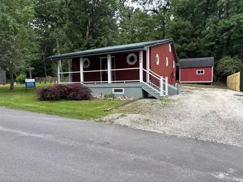 284 Evans Glen Trl, Franklin, MI 49287