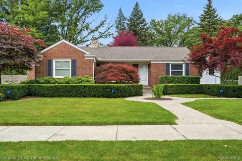 6354 Shenandoah Ave, Allen Park, MI 48101