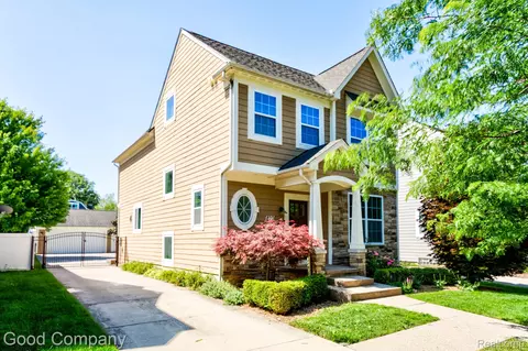 820 Baldwin Ave, Royal Oak, MI 48067