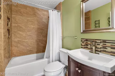 Bath - 3616 Williams St, Dearborn, MI 48124 photo 1 of 1