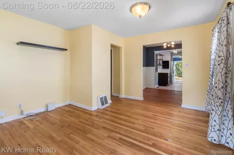 Living - 3616 Williams St, Dearborn, MI 48124 photo 1 of 4
