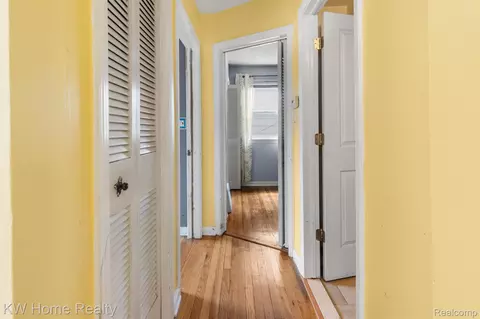 Entry Way - 3616 Williams St, Dearborn, MI 48124 photo 4 of 4