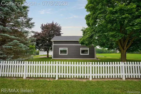 11025 Davison Rd, Davison, MI 48423 photo 9