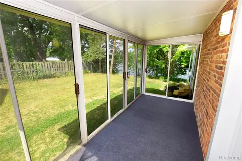 Exterior - 4047 Mitchell Dr, Flint, MI 48506 photo 3 of 5