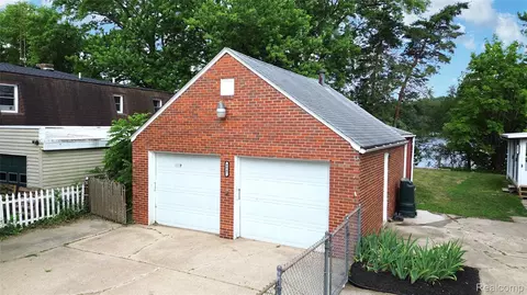 Other - 4047 Mitchell Dr, Flint, MI 48506 photo 6 of 8