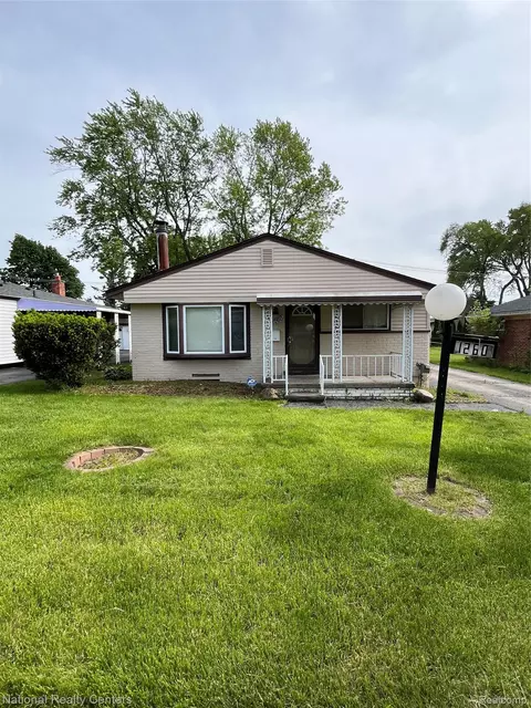 1260 Maurer Ave, Pontiac, MI 48342