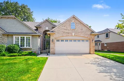 30268 Berghway Trl, Warren, MI 48092