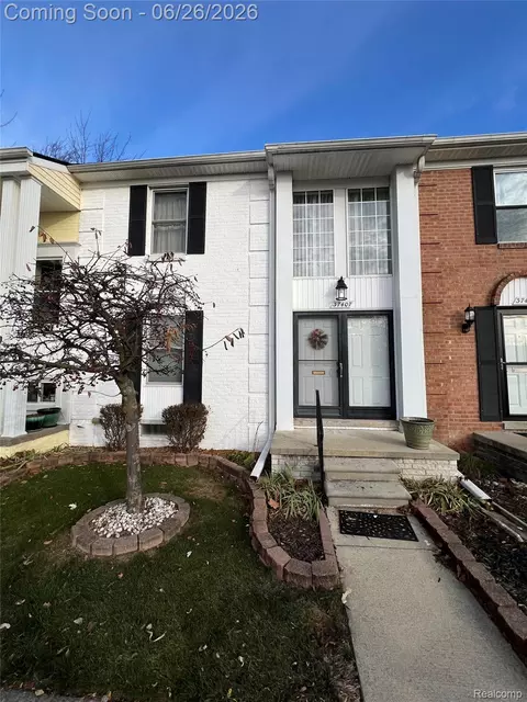 37407 Charter Oaks Blvd, Clinton Township, MI 48036