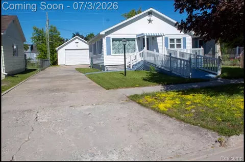 282 N June St, Alpena, MI 49707