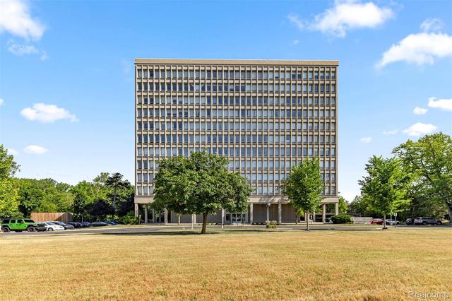 22700 Garrison St #302, Dearborn, MI 48124