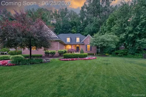 2512 Campbell Ct, Canton, MI 48188