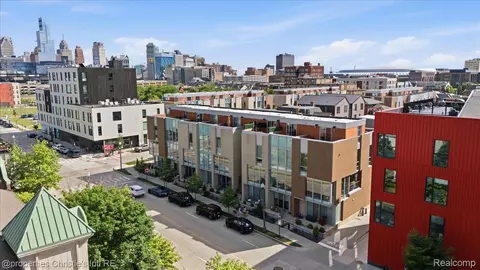 2813 Brush St, Detroit, MI 48201