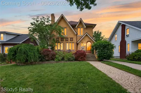 2920 Riverside Dr, Trenton, MI 48183