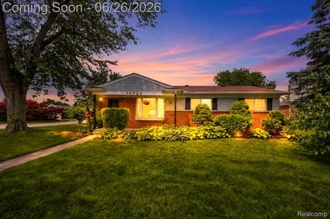 15724 Leader St, Taylor, MI 48180
