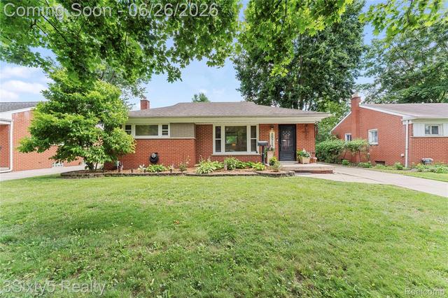 28717 Westfield St, Livonia, MI 48150