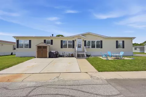 28725 Parkview, Flat Rock, MI 48134