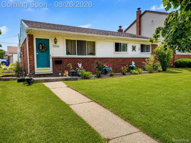 33564 Vista Way, Fraser, MI 48026