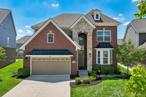47783 Leland Dr, Northville, MI 48168